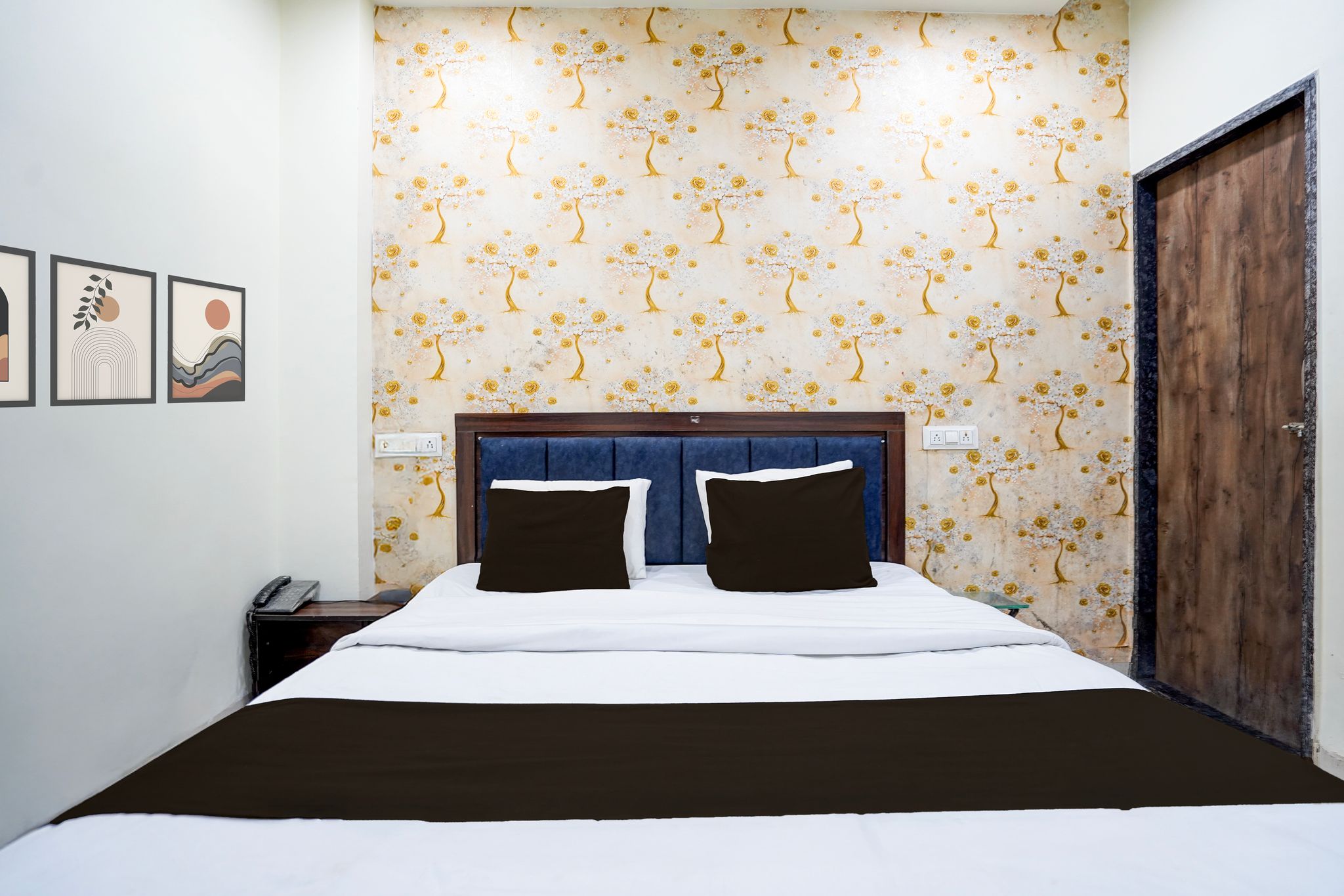 Collection O Satya Sai Square Formerly Hotel Crystal Inn Classic 4