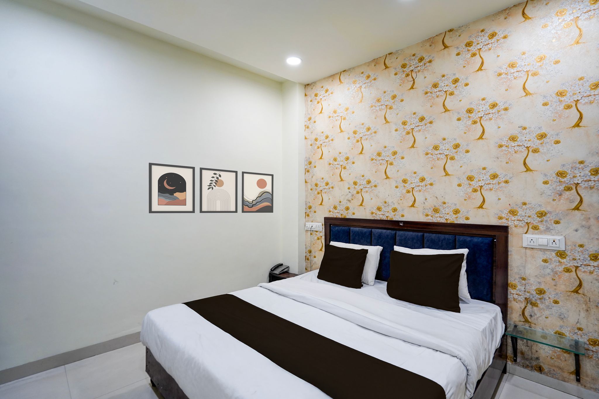 Collection O Satya Sai Square Formerly Hotel Crystal Inn Classic 3