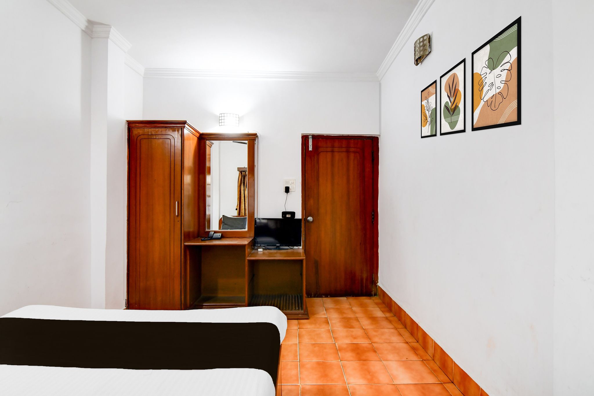 Hotel O Gulshan Inn Classic 16