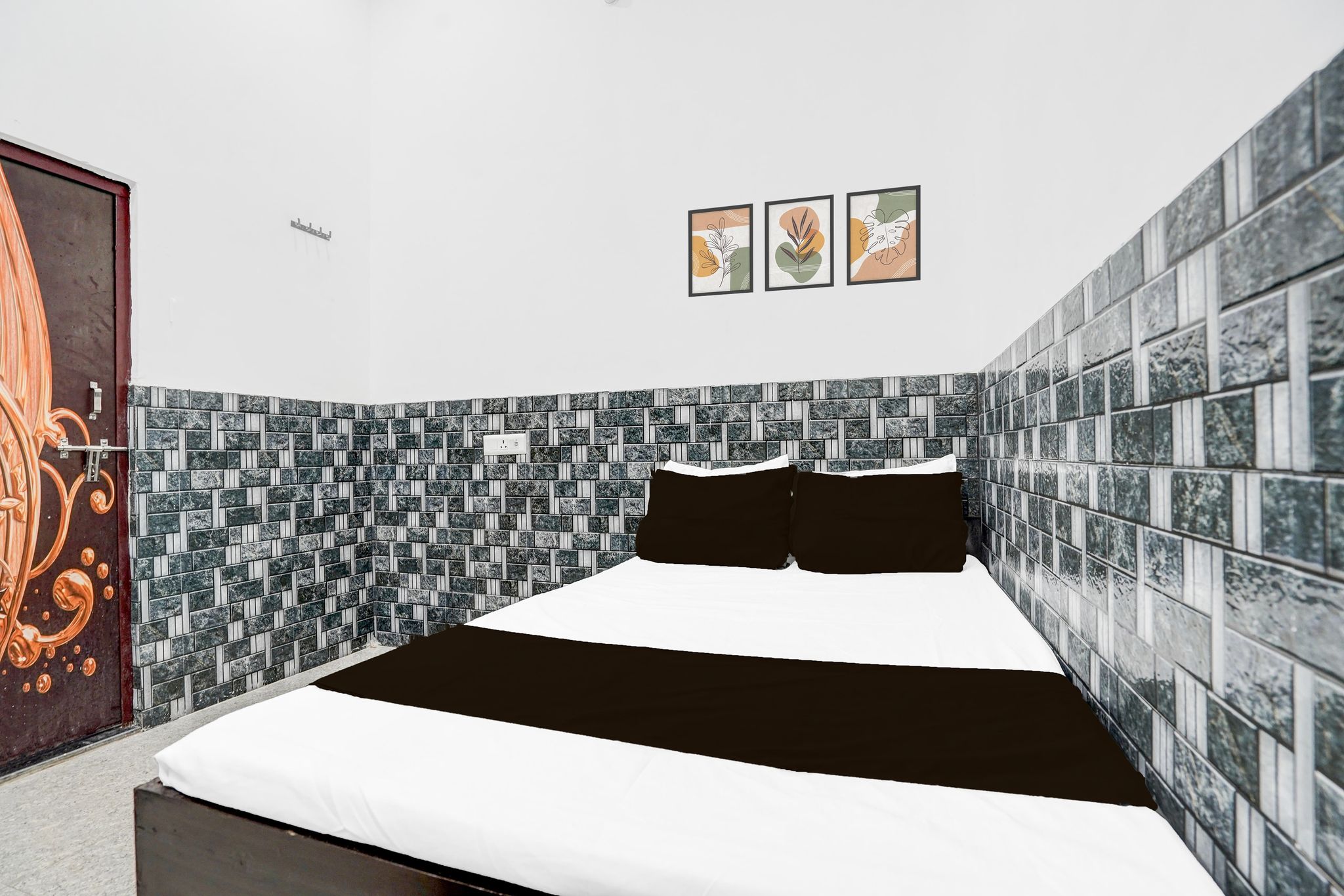 Hotel O by OYO Galaxy Hotel Classic 6