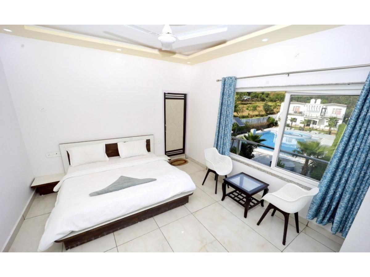 Pool View Room