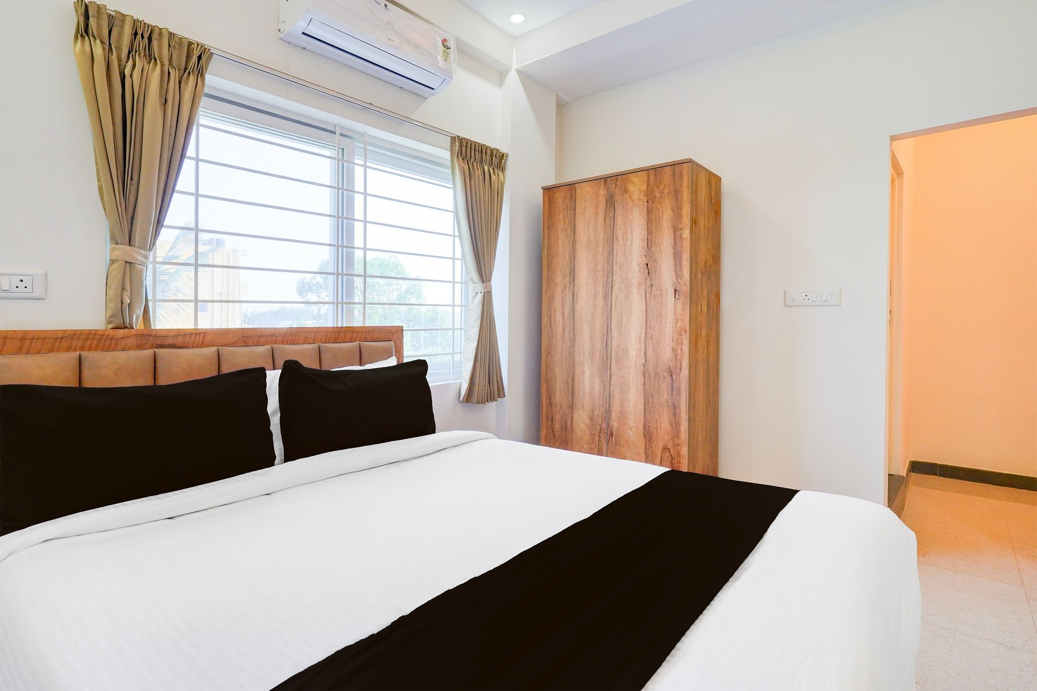 Hotel O TRISHIKA LUXURY ROOMS Classic 9