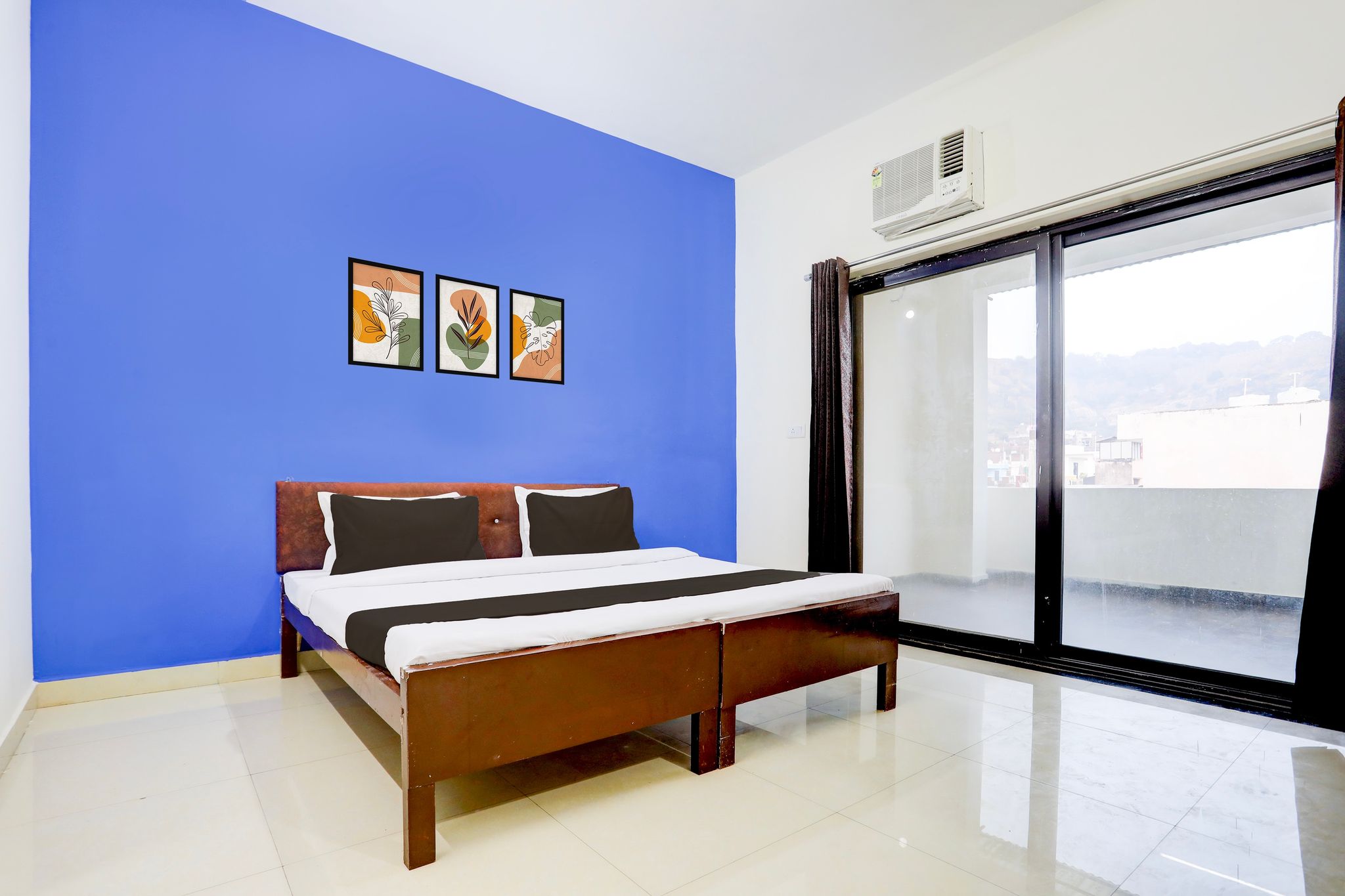 Hotel O by OYO Shree Mayaa Classic 10