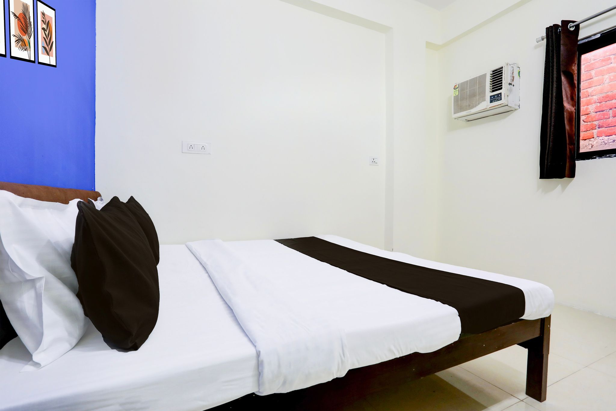 Hotel O by OYO Shree Mayaa Classic 11