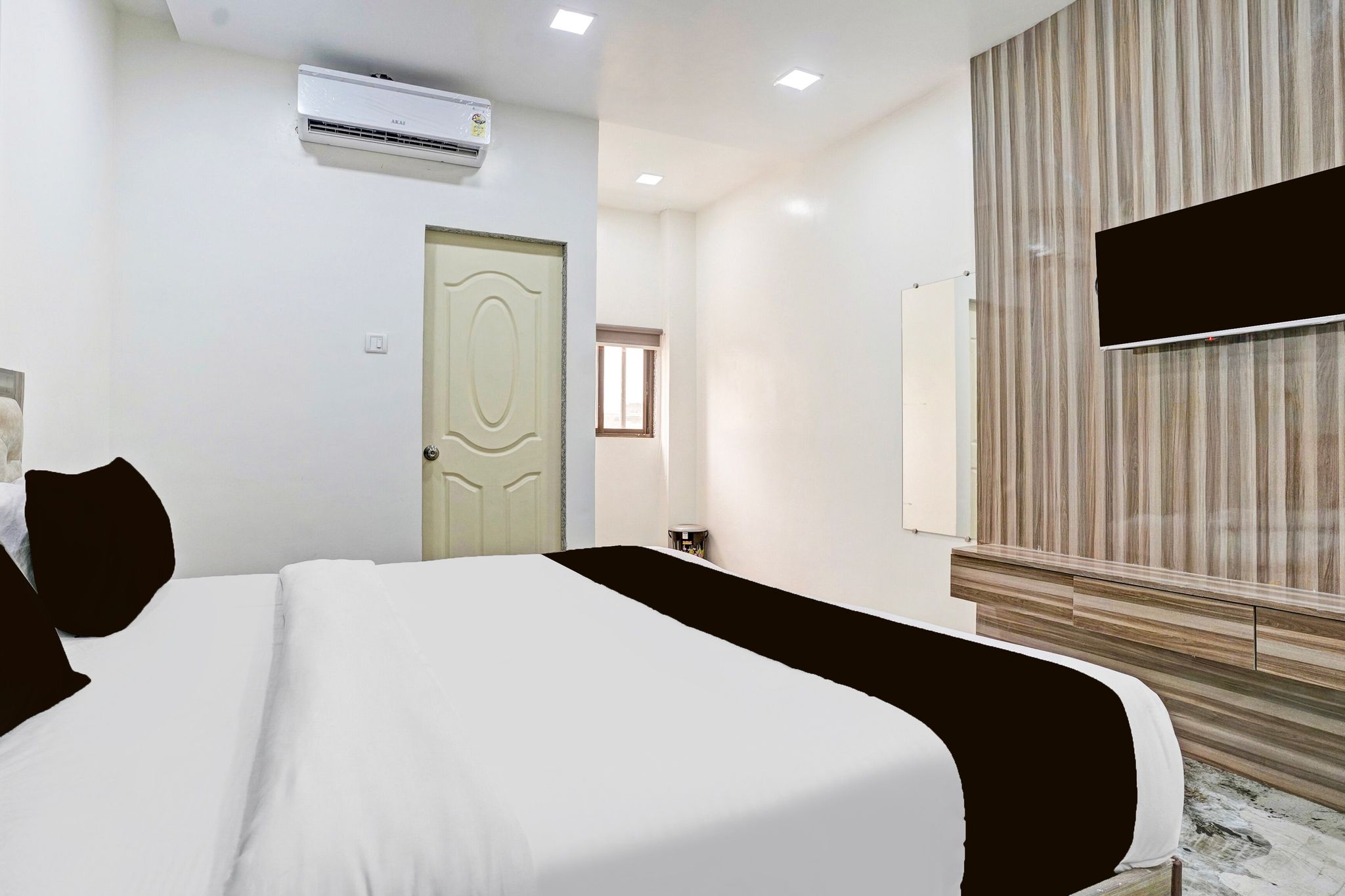 Hotel O Yash Residency Classic 4