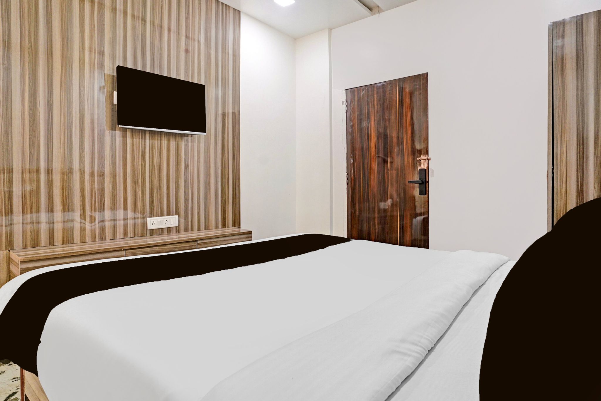 Hotel O Yash Residency Classic 11