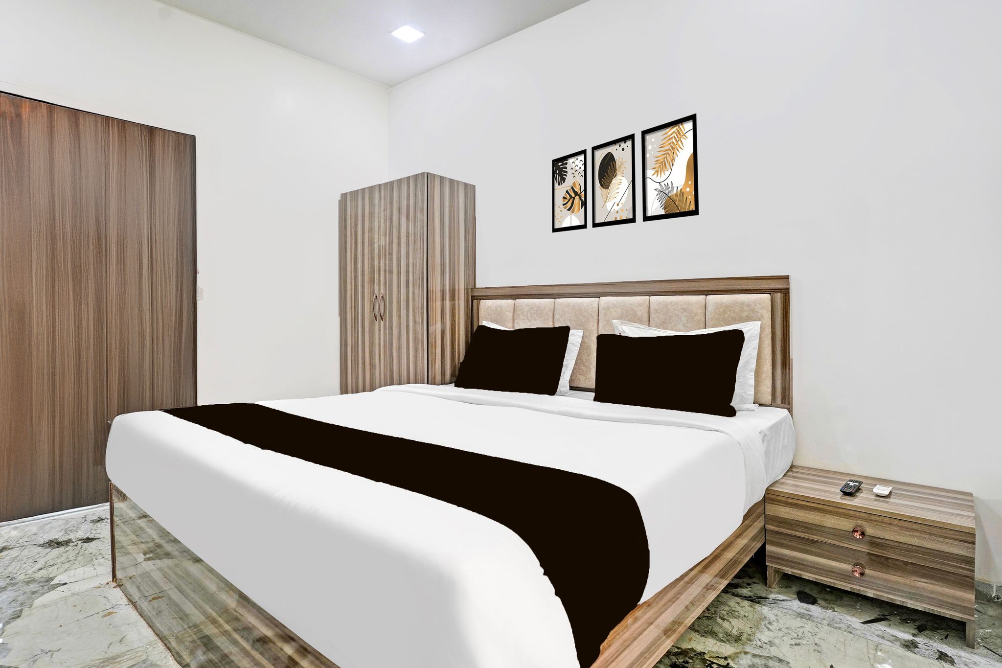 Hotel O Yash Residency Classic 9