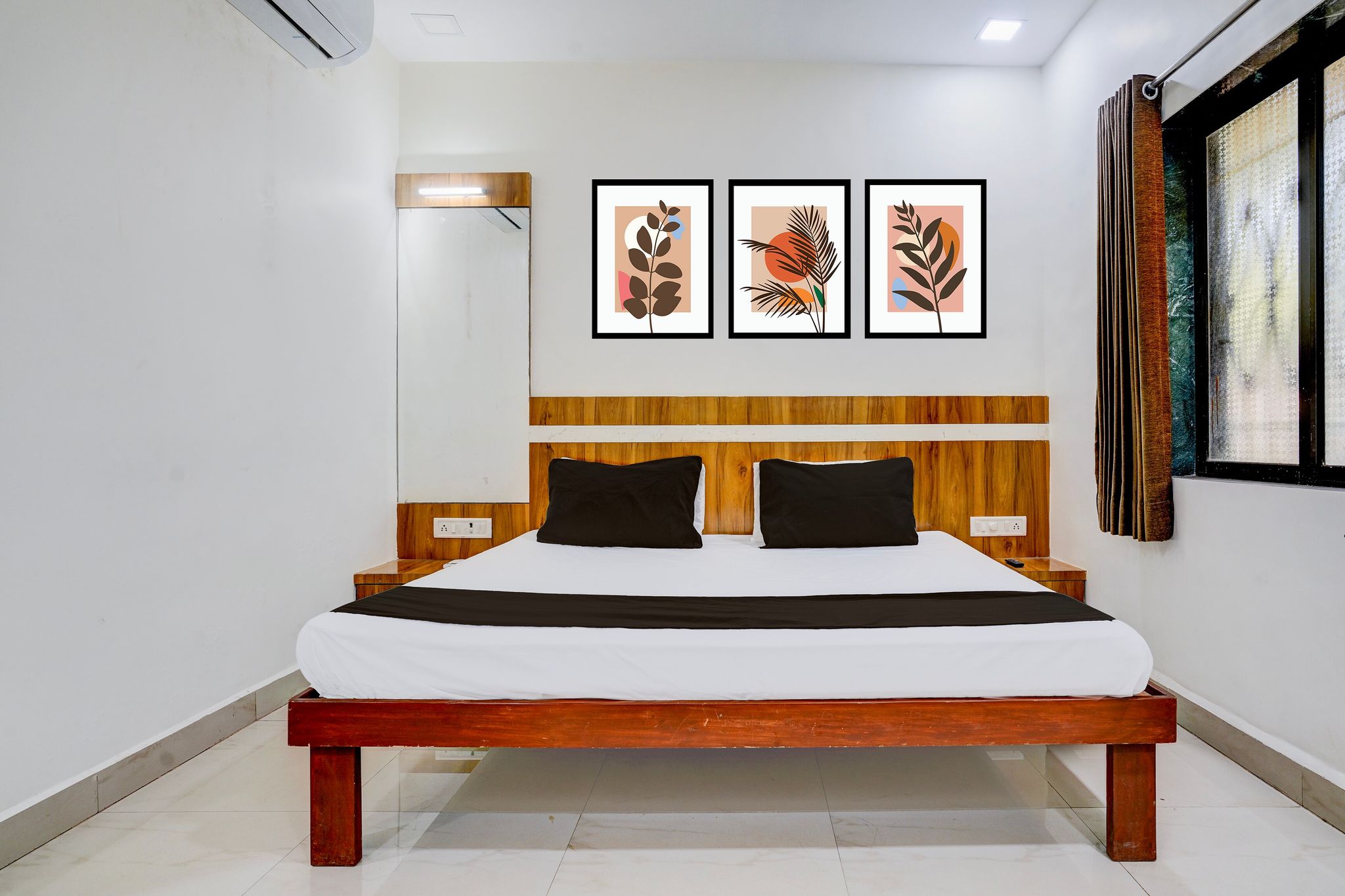 Hotel O Shree Prabhat Classic 15