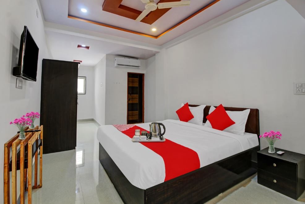 Hotel O Surya