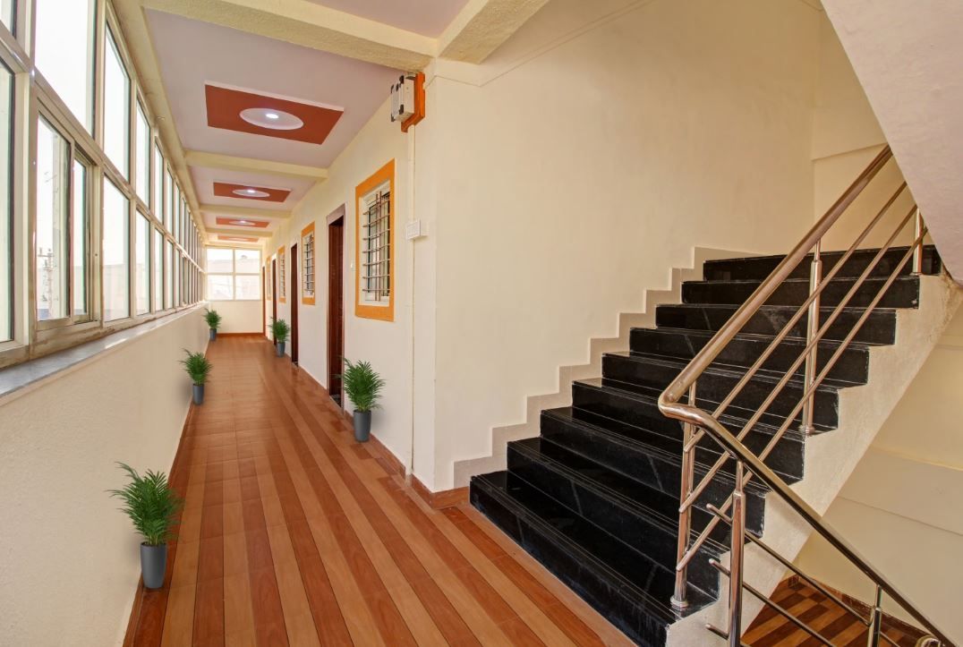 Hotel O Surya
