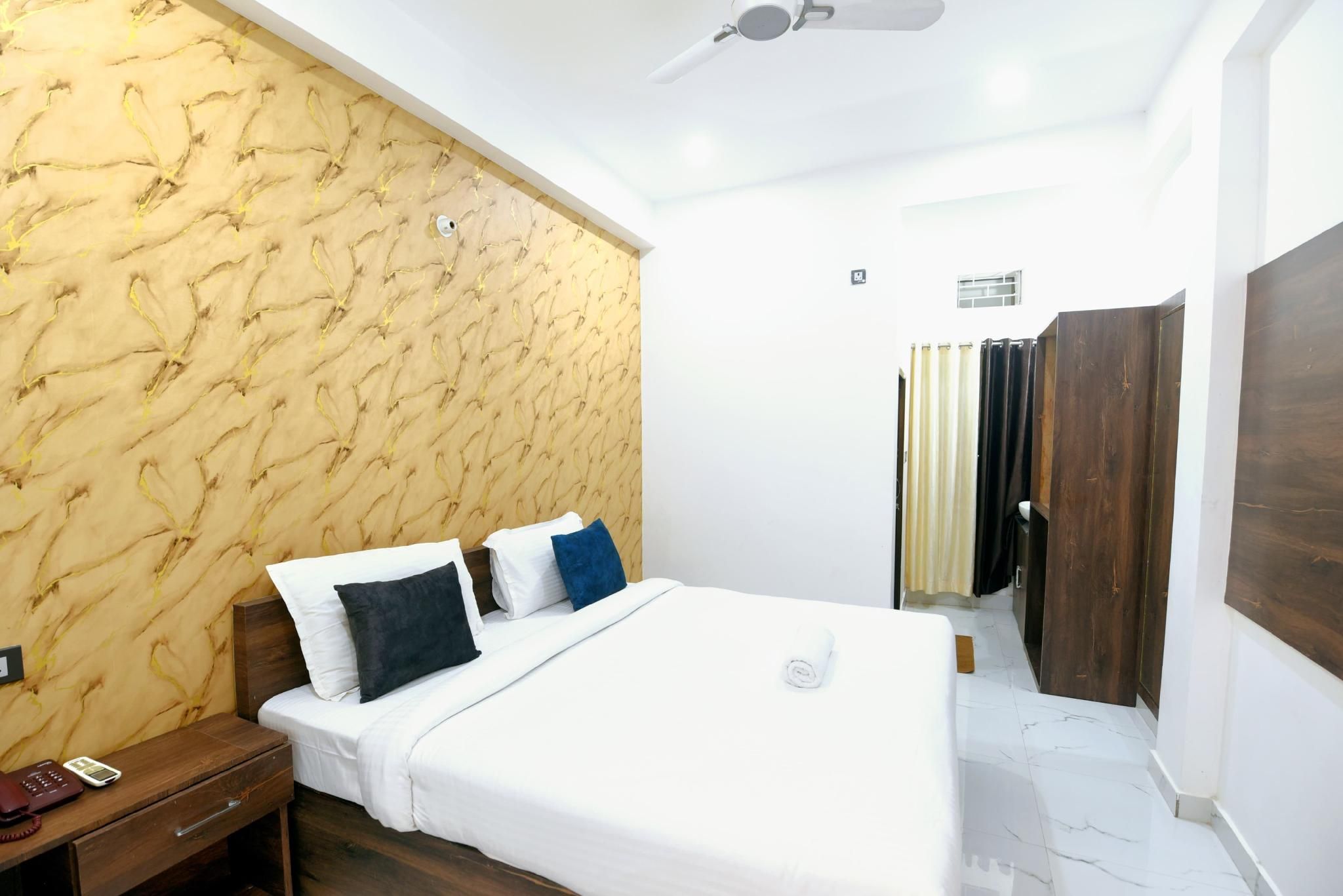 Maya's Nest Deluxe Room