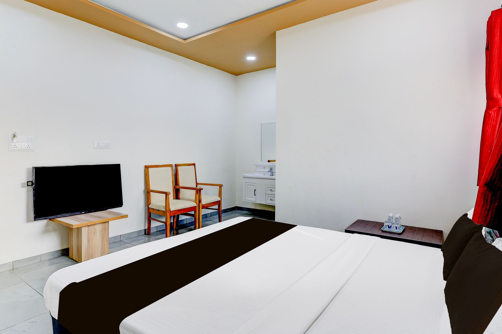 Hotel O by OYO RamdevGarh Resort Classic 6