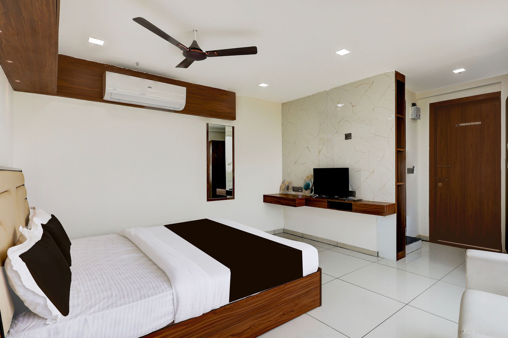 Hotel O Shubh Sankalp Classic 7