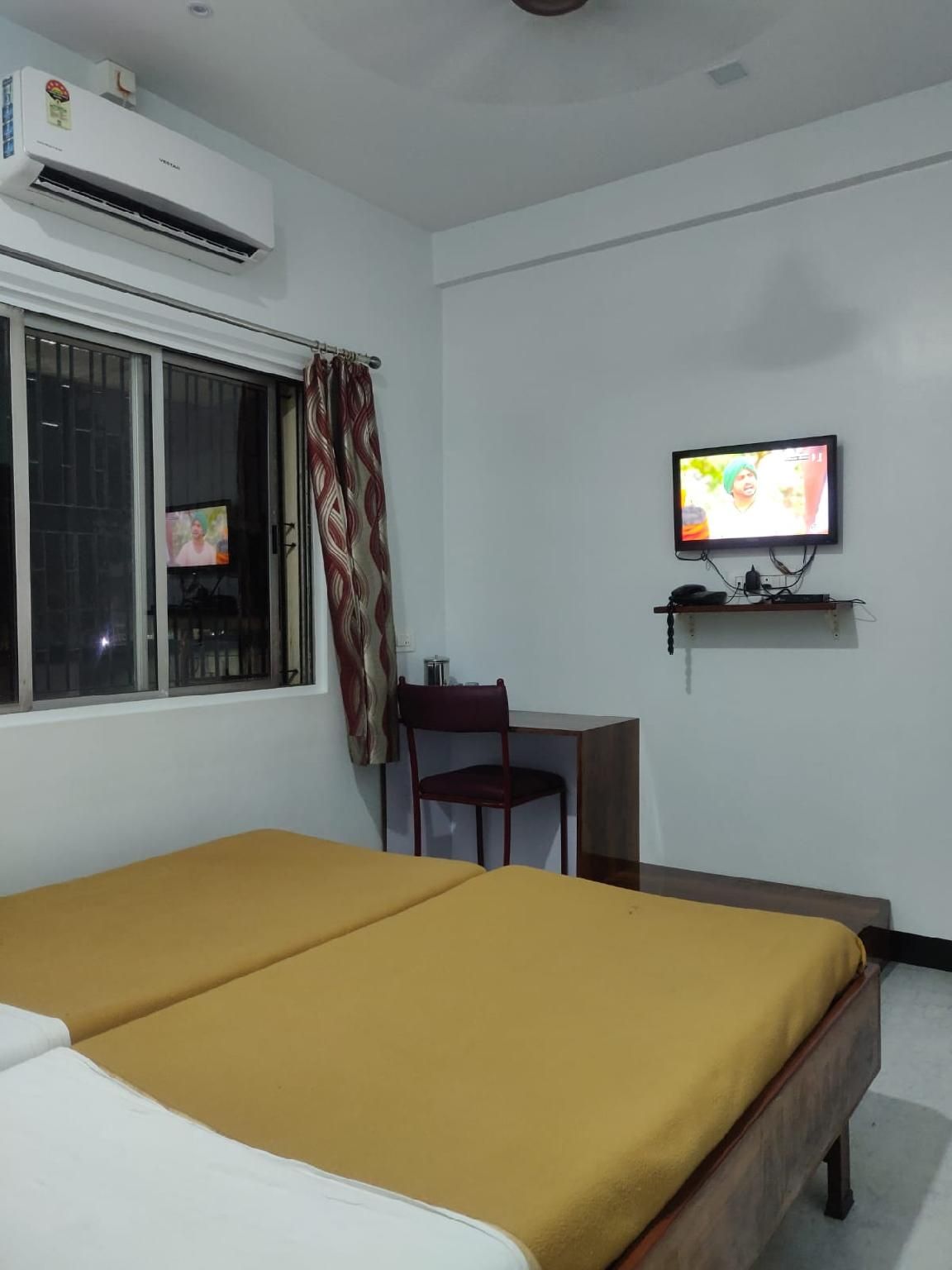 Executive Room with Air Conditioning