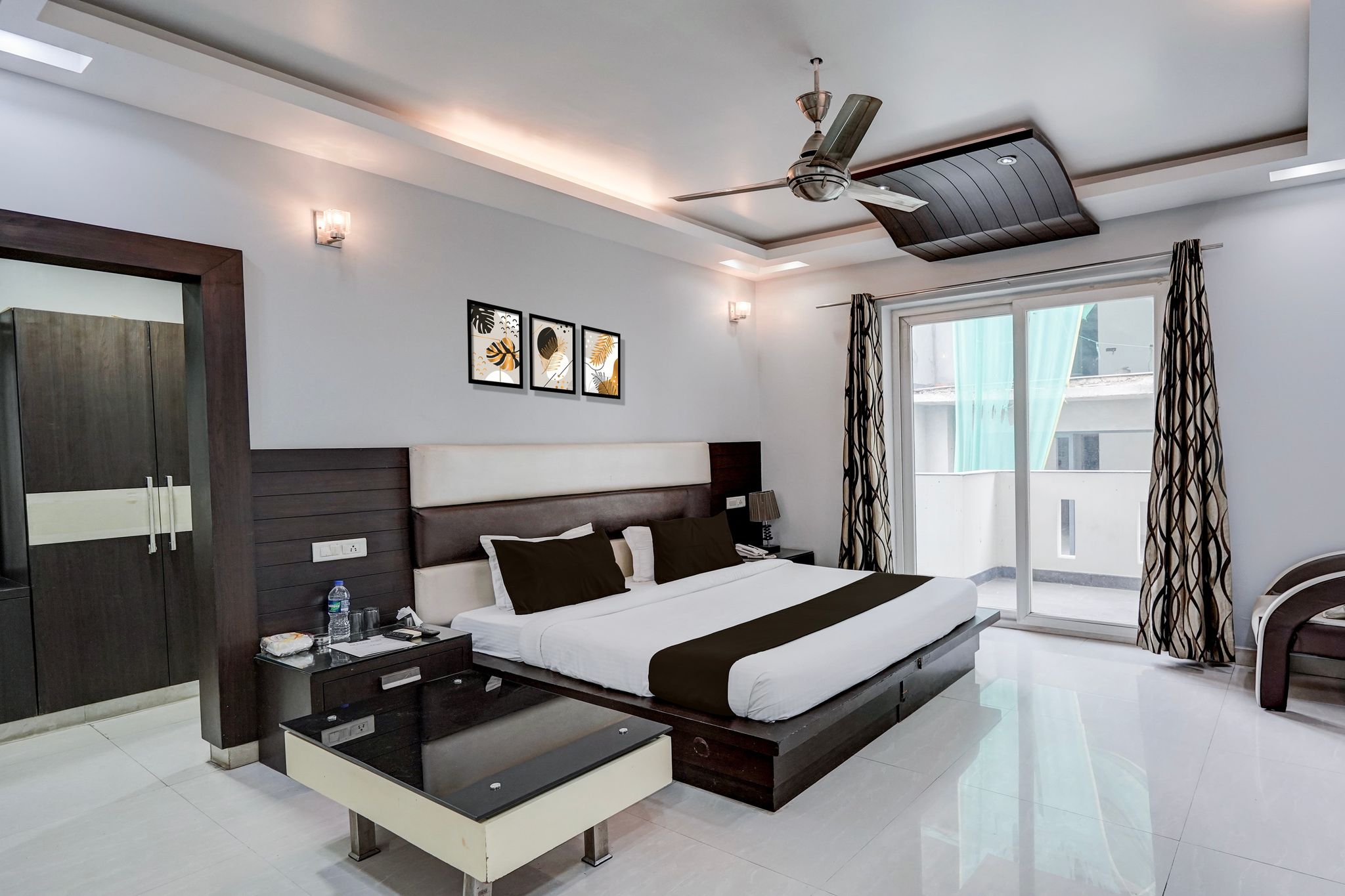 Hotel O Royal Inn Classic