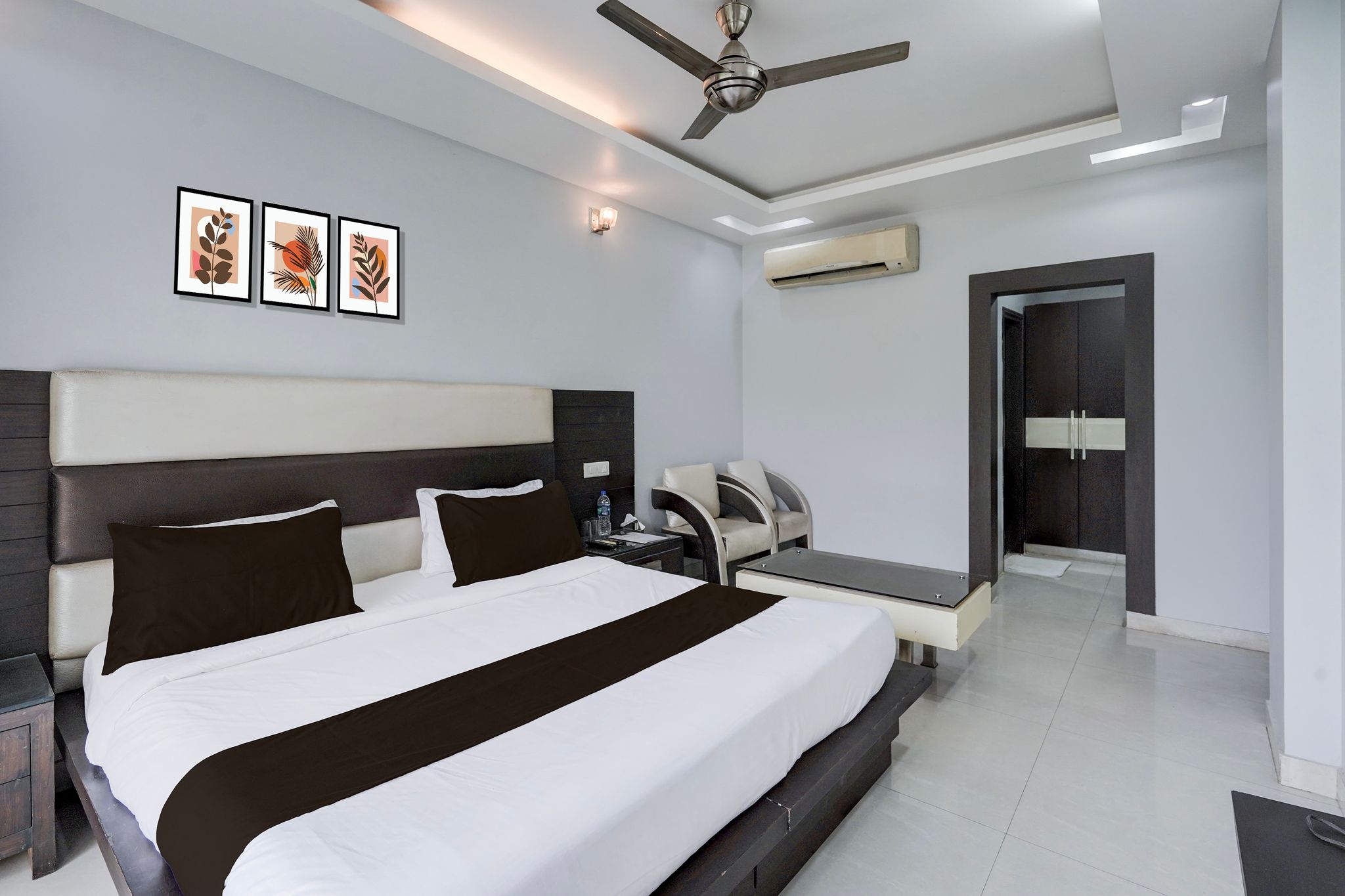 Hotel O Royal Inn Classic 5