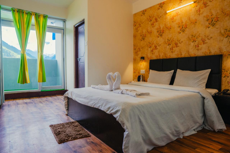 Standard Deluxe (Valley View) - Double Occupancy