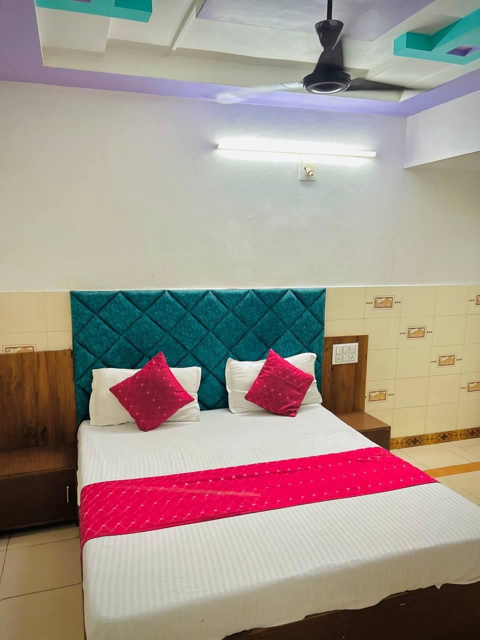 Hotel Ashadeep Double Room 2