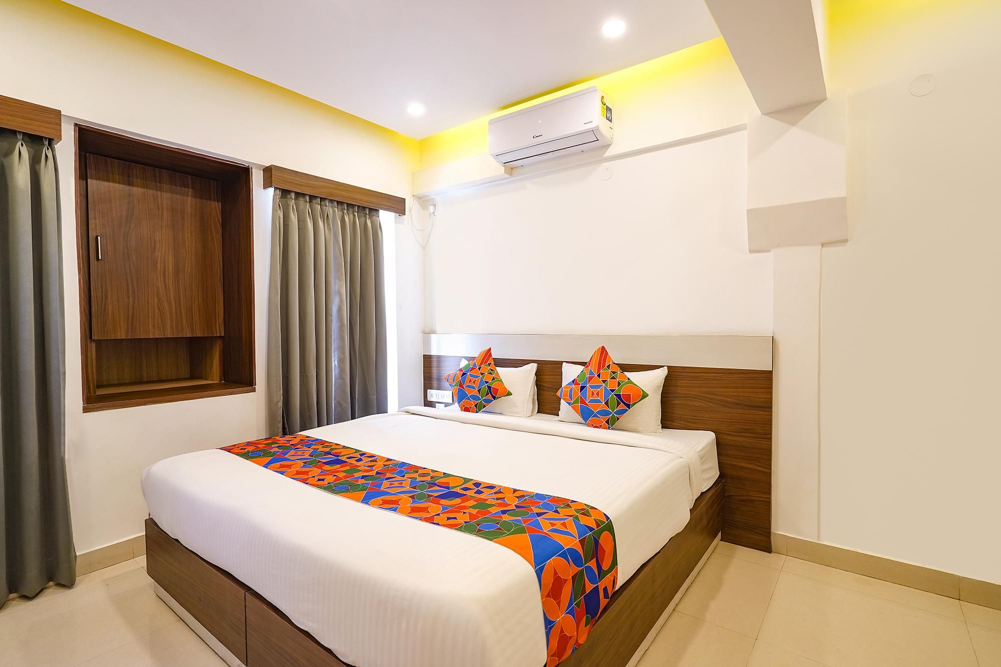 FabExpress Royal N Comforts – Nr Shivoham Shiva Temple Deluxe Room 2