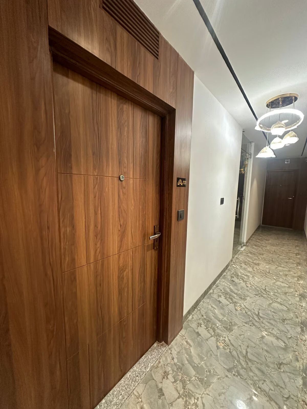 Goroomgo Kashi Family stay Varanasi