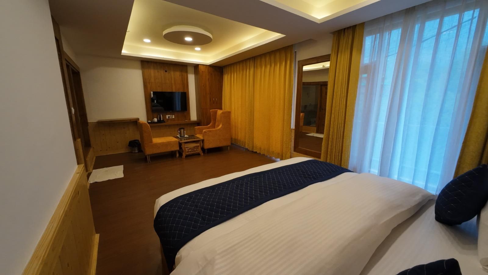 King Room with Balcony