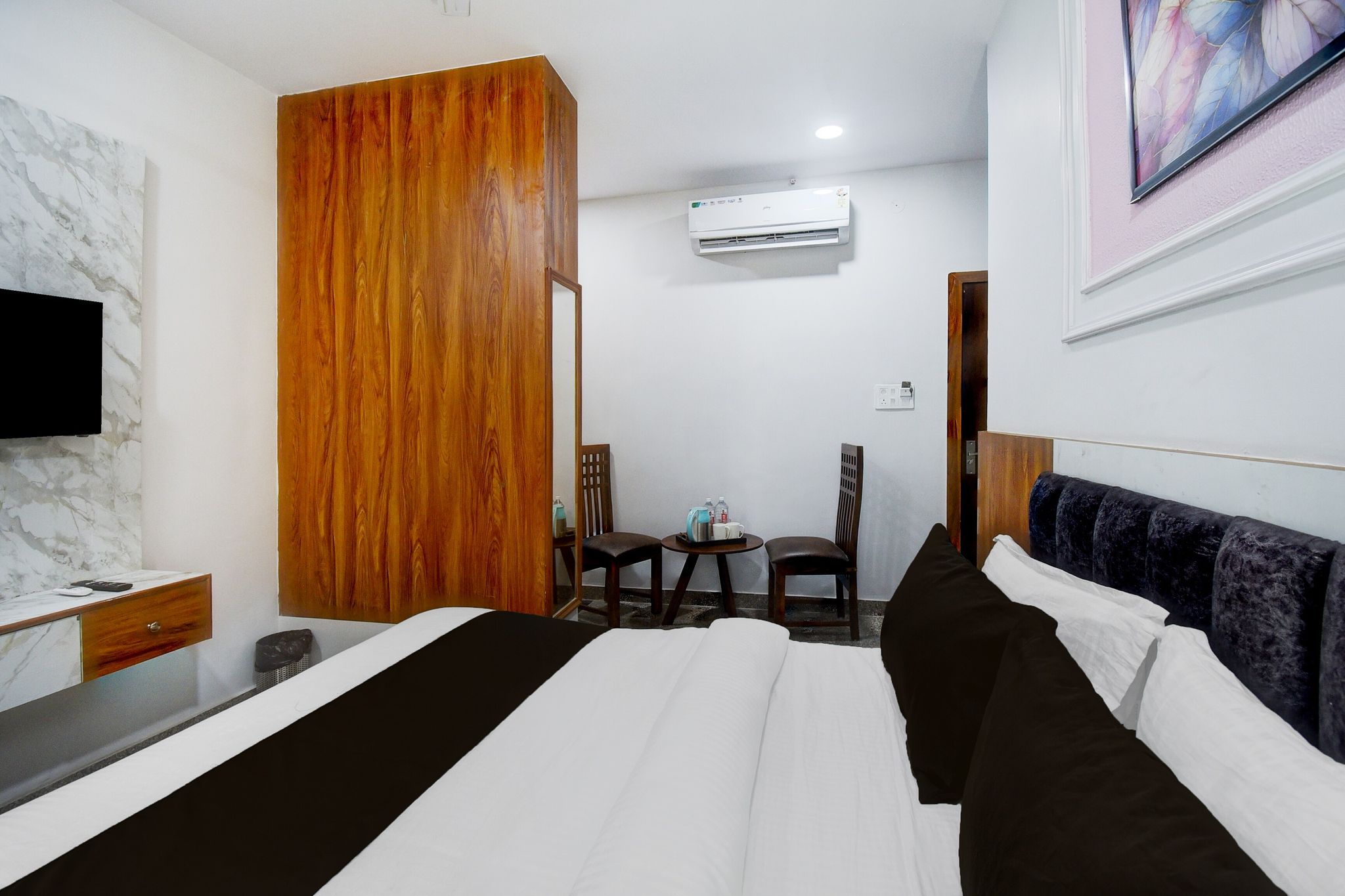 Hotel O Maruti