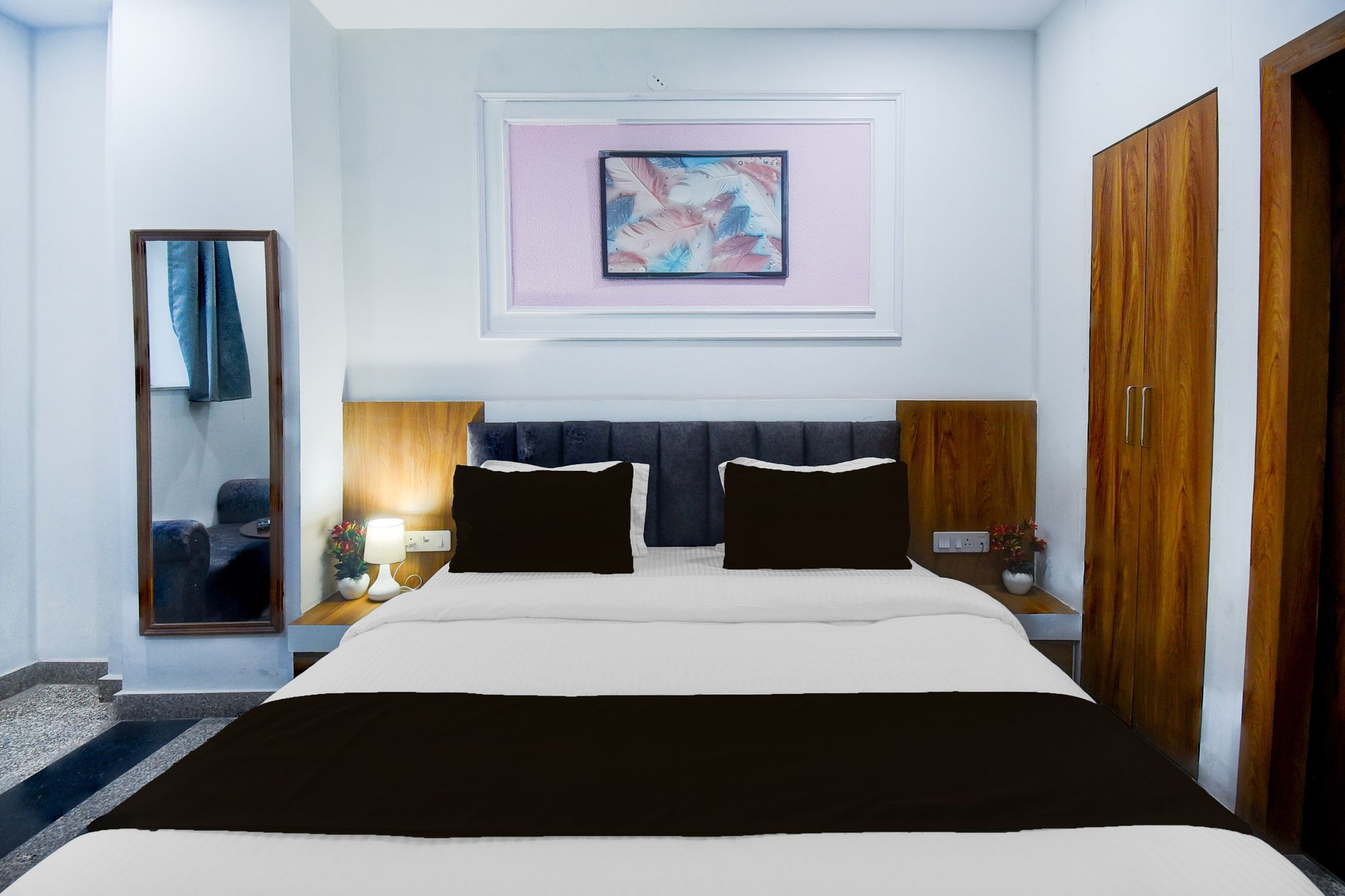 Hotel O Maruti