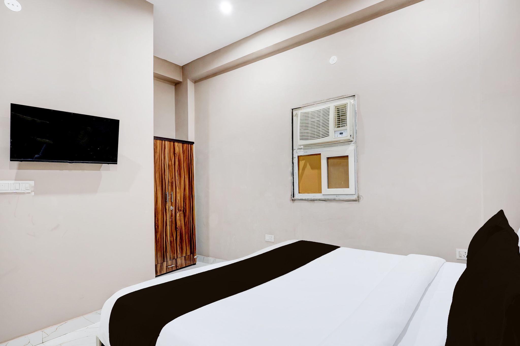 Super Collection O Sector 33 Gurgaon CLASSIC 8