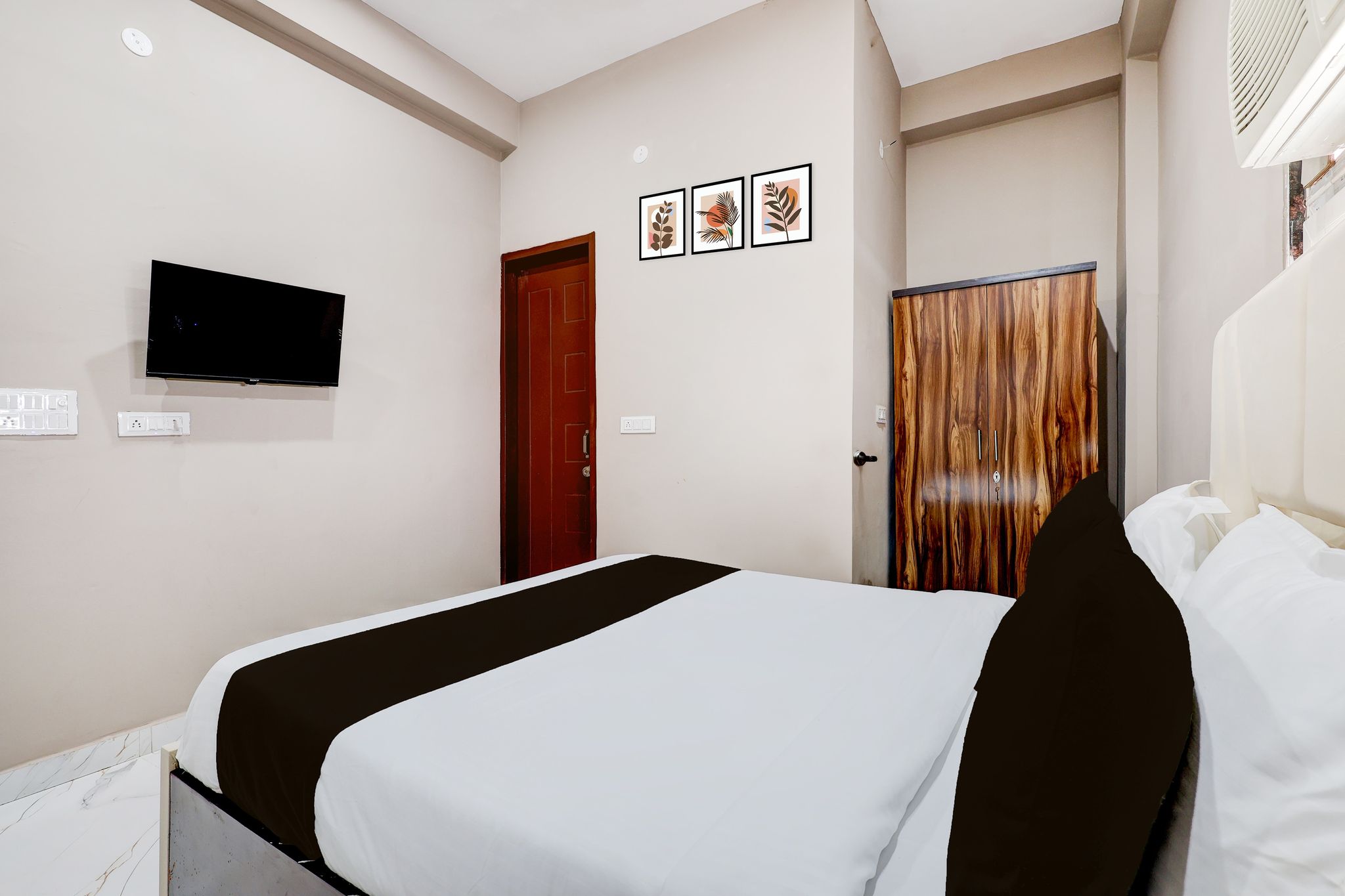 Super Collection O Sector 33 Gurgaon CLASSIC 10