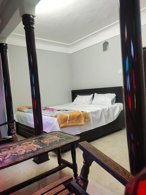 Pink City Backpackers Mixed Dorm 4