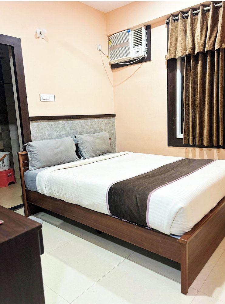Hotel Abinash Deoghar Deluxe Double Room, Air conditioning 2