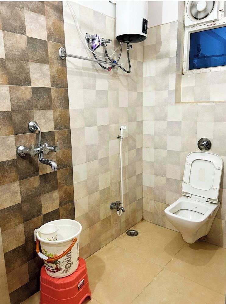 Hotel Abinash Deoghar Deluxe Double Room, Air conditioning 4