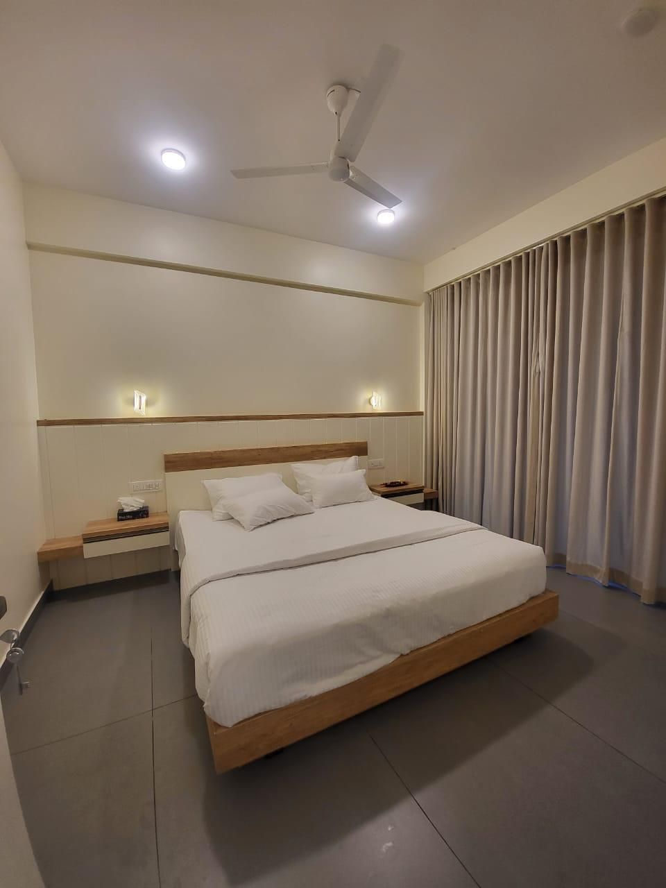 2 Bedroom with Hall Kitchen