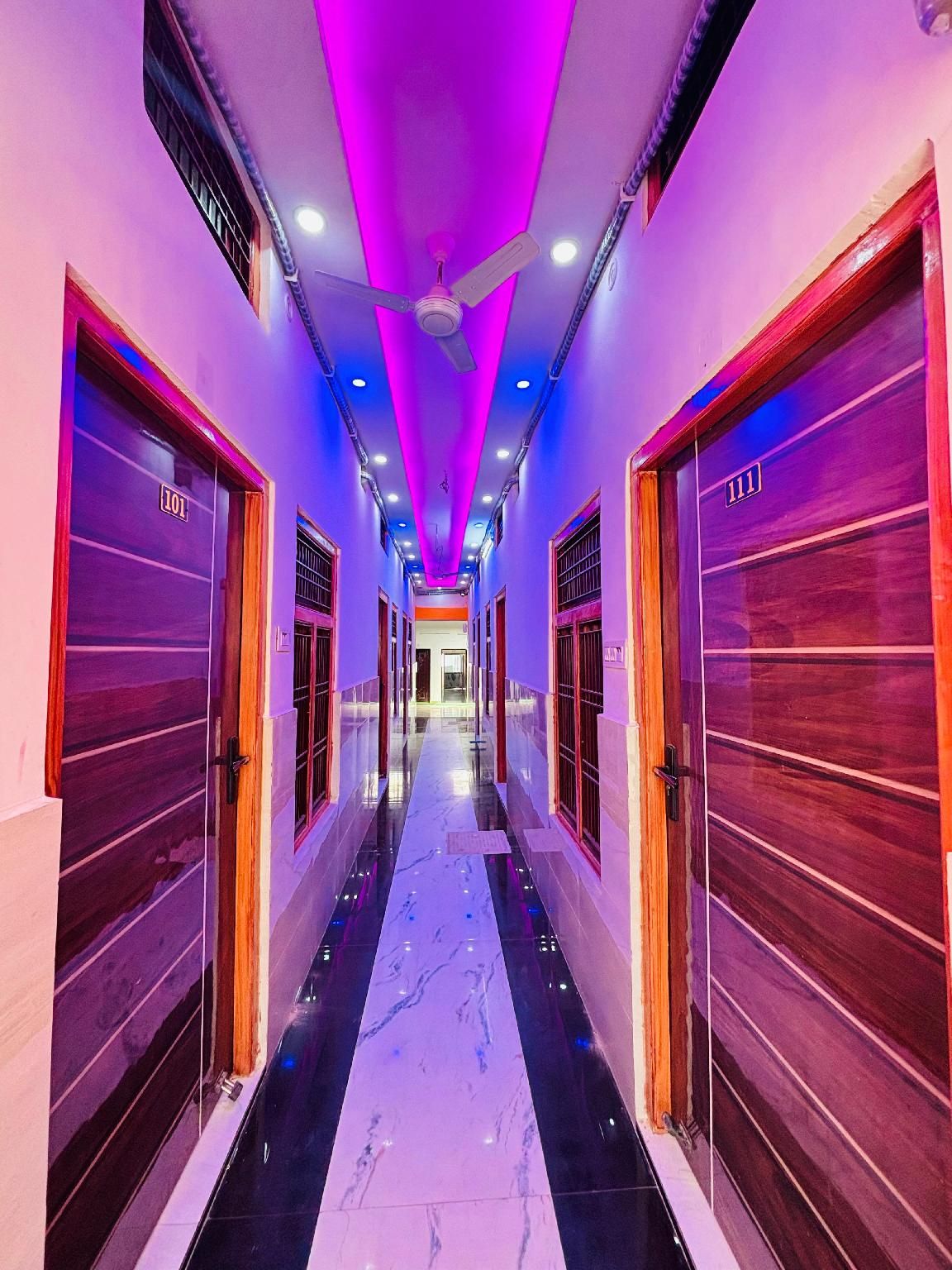 Diamond Guest House Ayodhya 