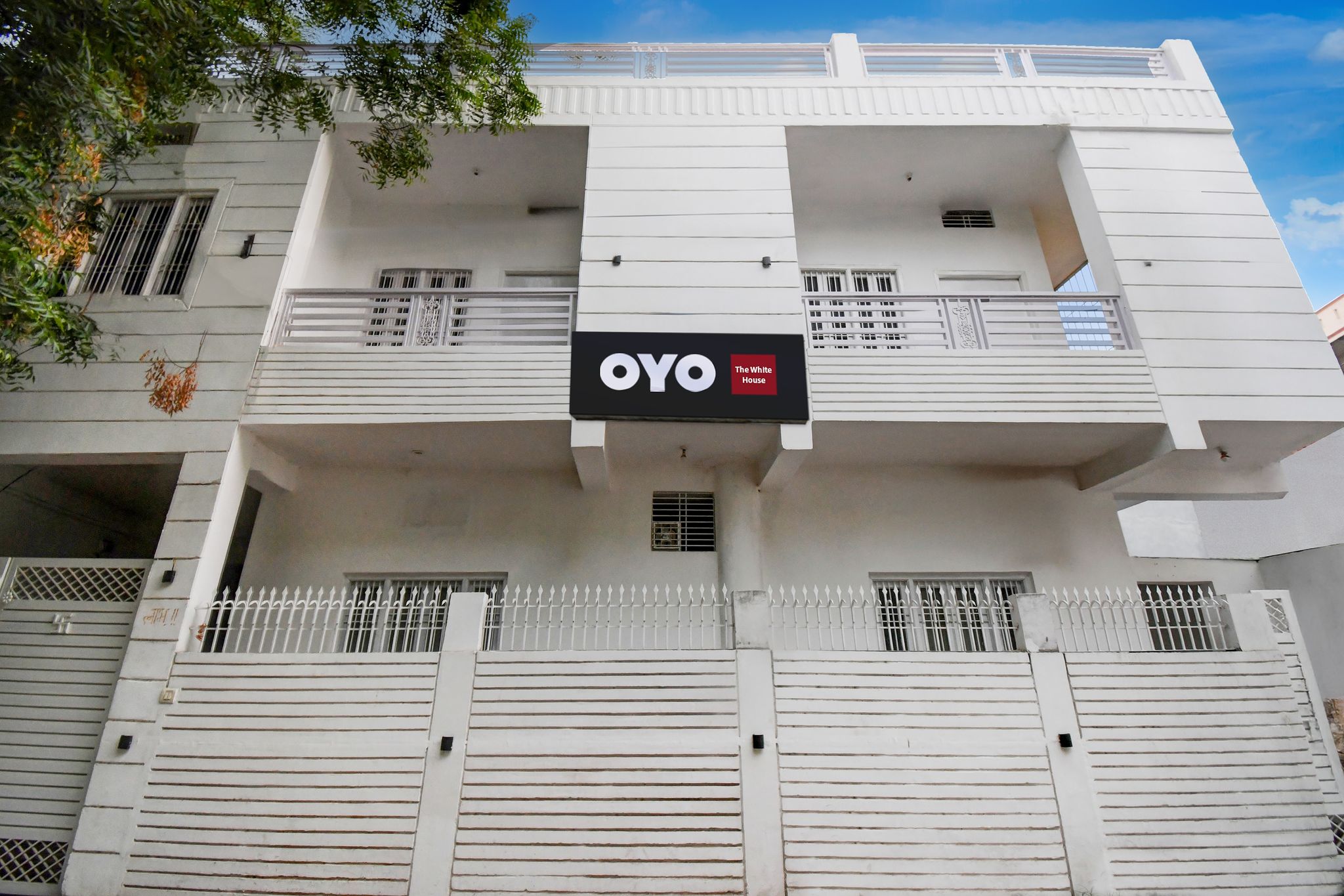 Hotel O The White House