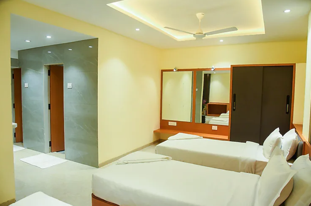 Dasara Executive, Tuljapur Junior Suite Room