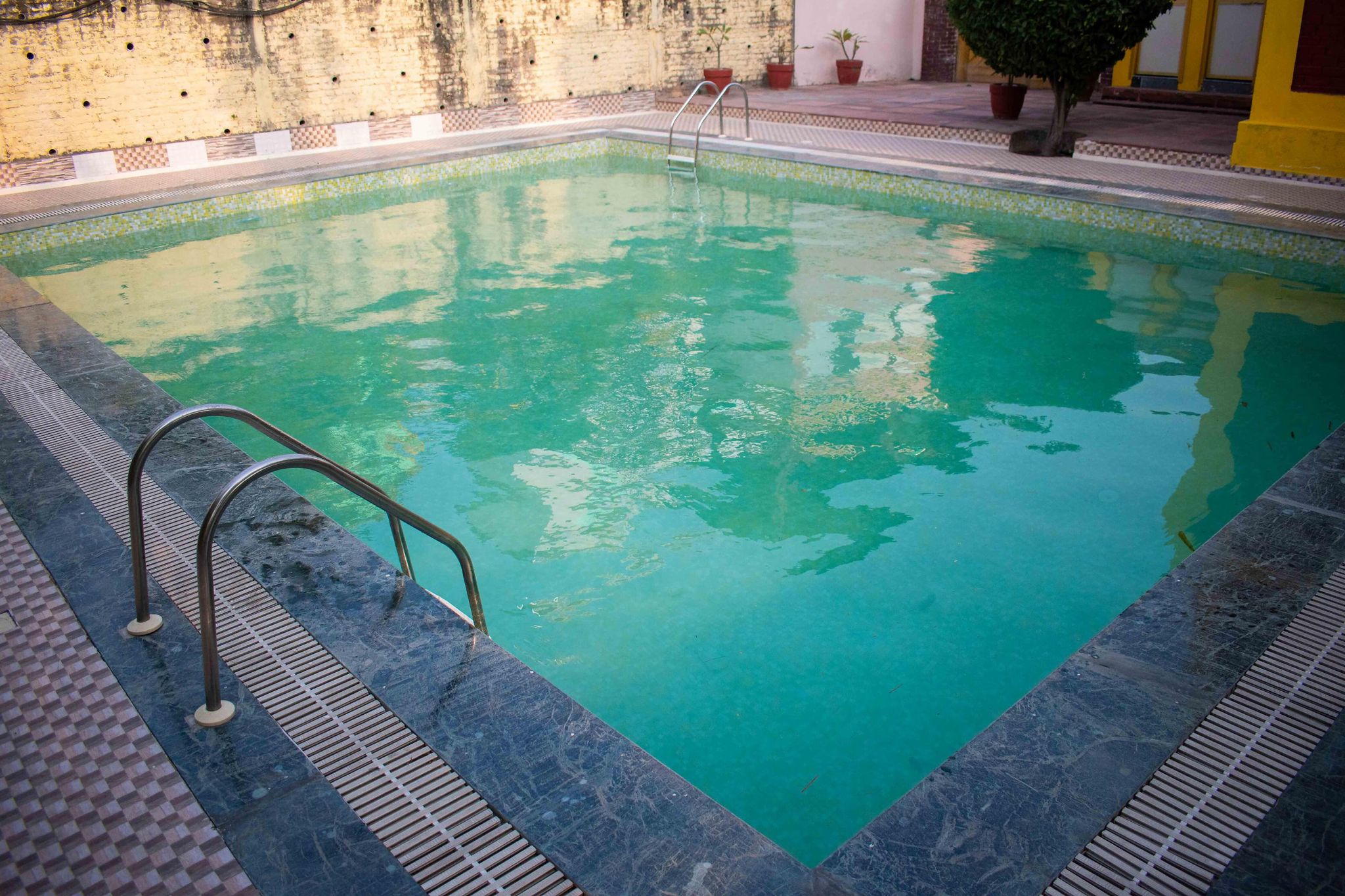 MVT RESORT & RESTAURANT