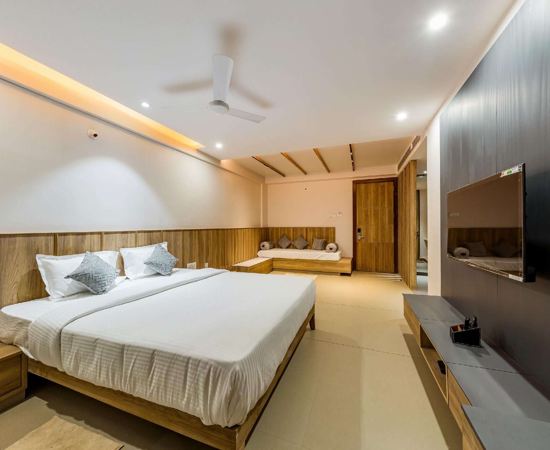 Premium Room