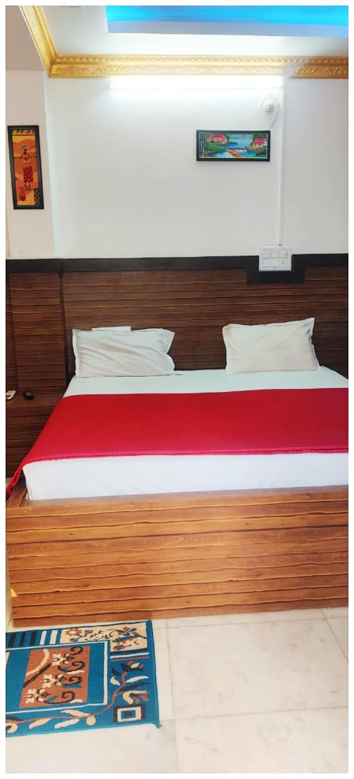 Deluxe Double Bedroom
