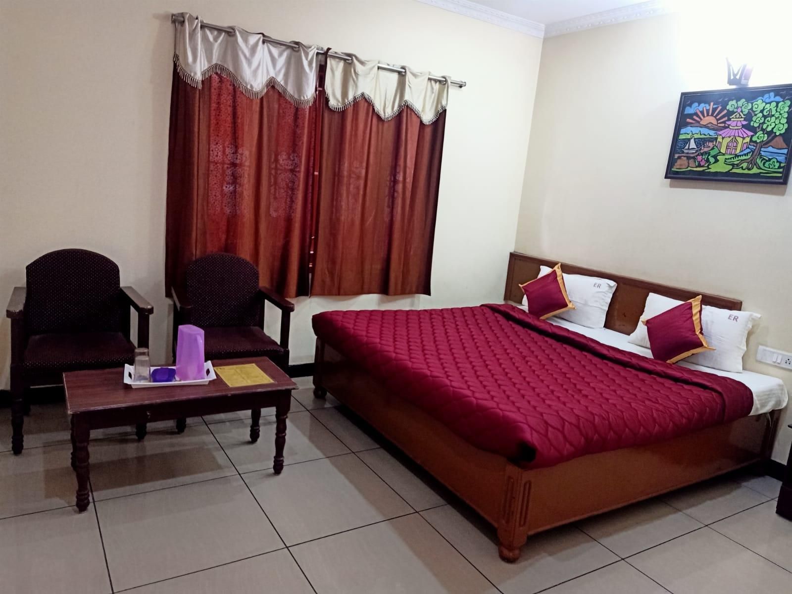 Ezhil Residency