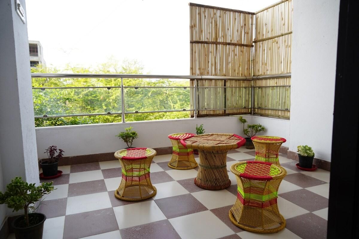 Tranquil Stay in a Beautiful Setting with games