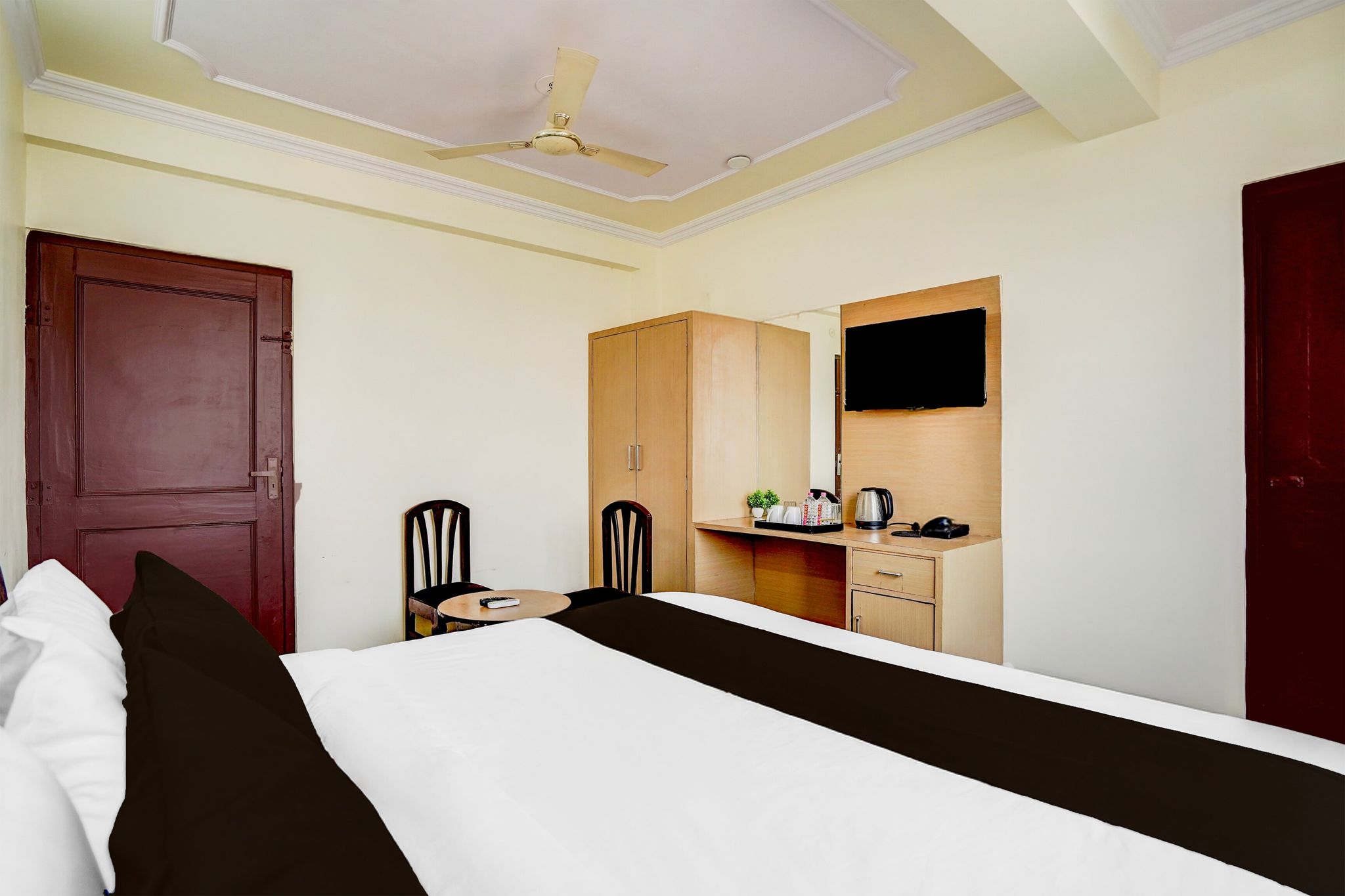 Hotel O Heera Palace Classic 9