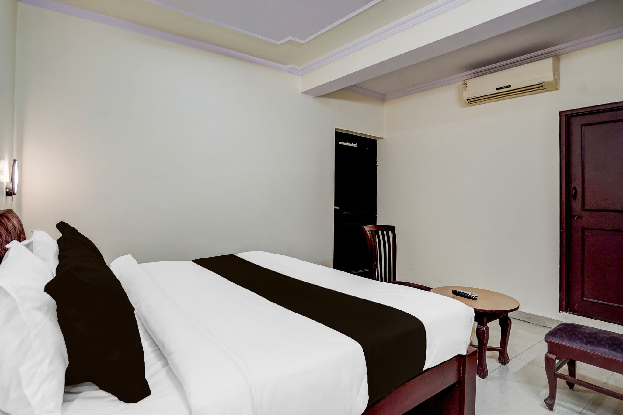 Hotel O Heera Palace Classic 13