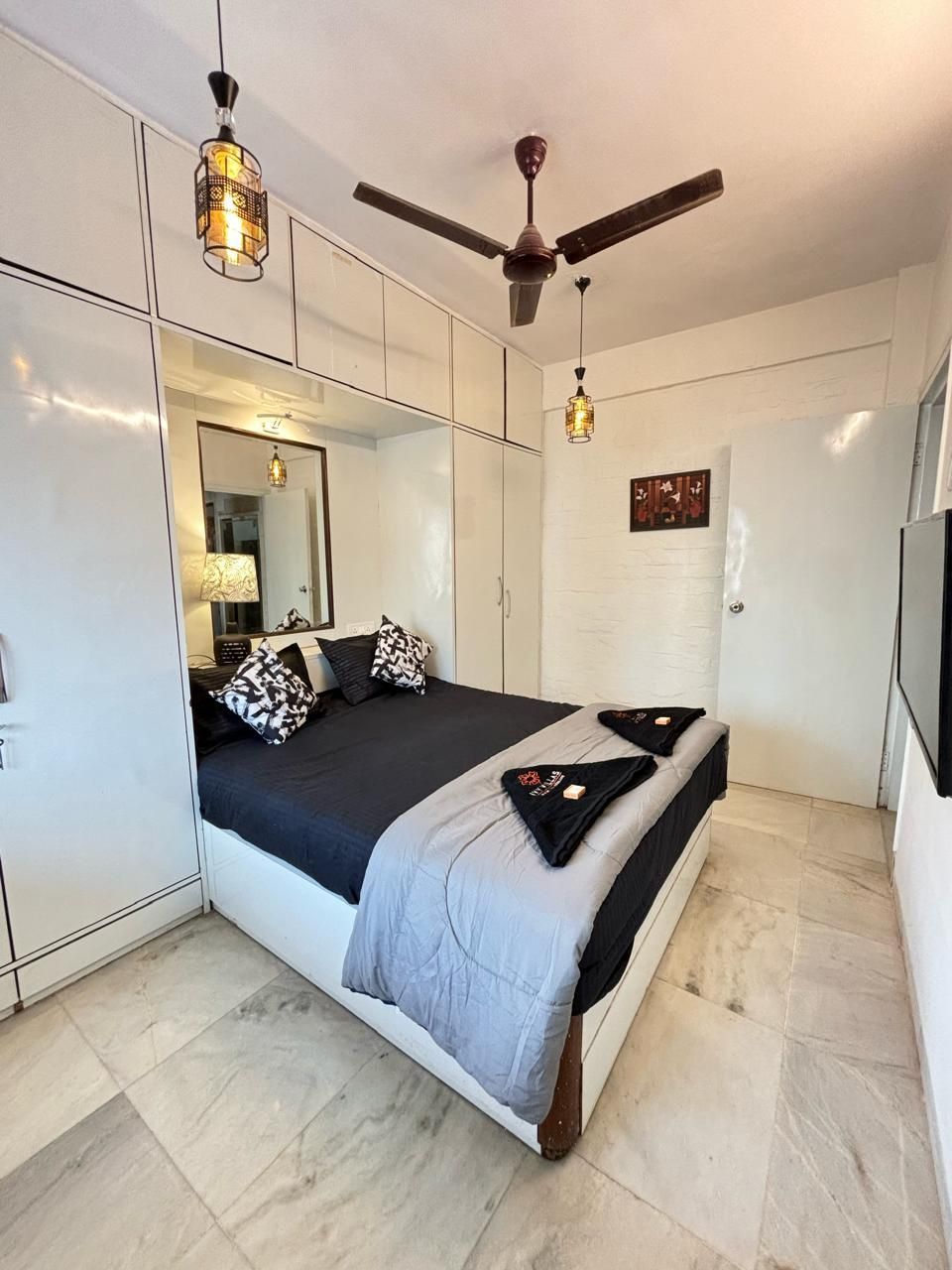 Ivy Aristo, 1 Bhk in heart of Lokhandwala, Andheri