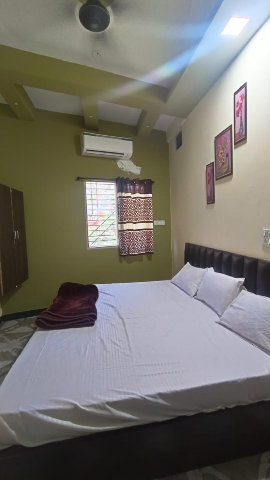 Deluxe Air Conditioning Room