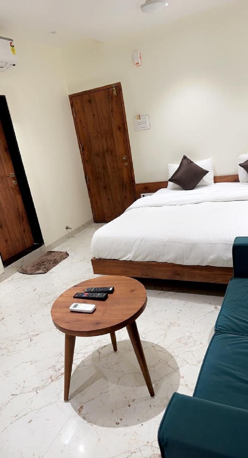 Hotel Apex & Lodging, Akkalkot Standard Non AC Room