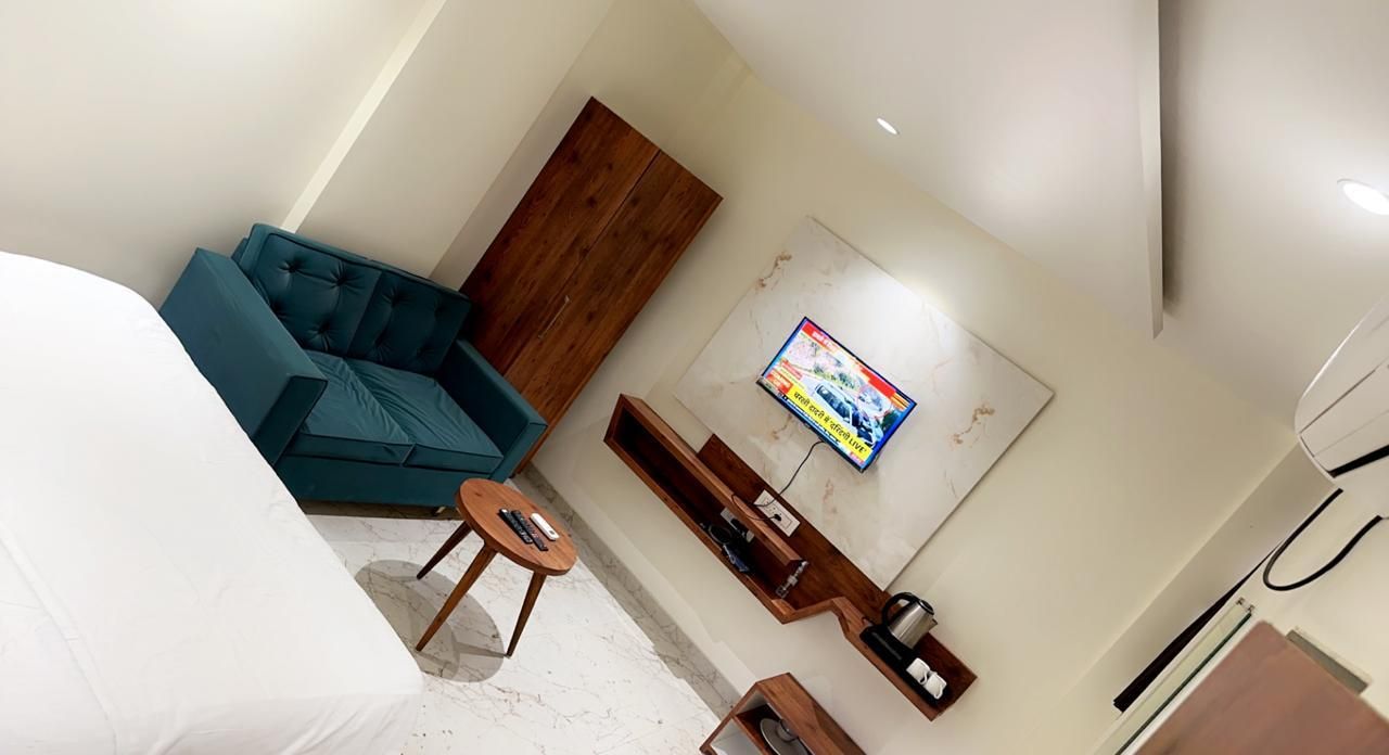 Hotel Apex & Lodging, Akkalkot standard air conditioning room 2