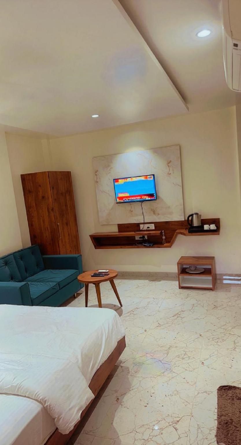 Hotel Apex & Lodging, Akkalkot Standard Non AC Room 2