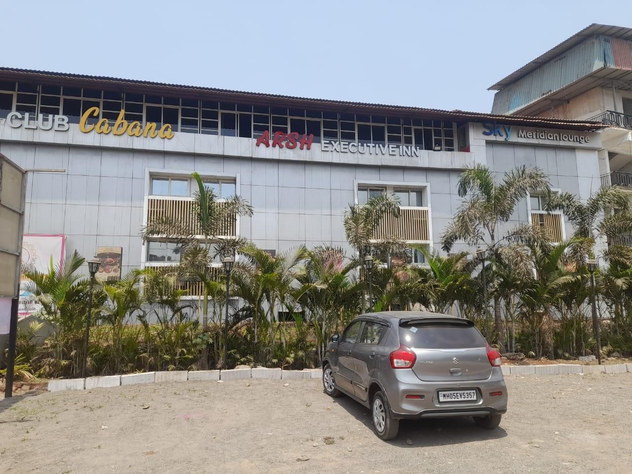 Hotel Arsh Executive Inn 