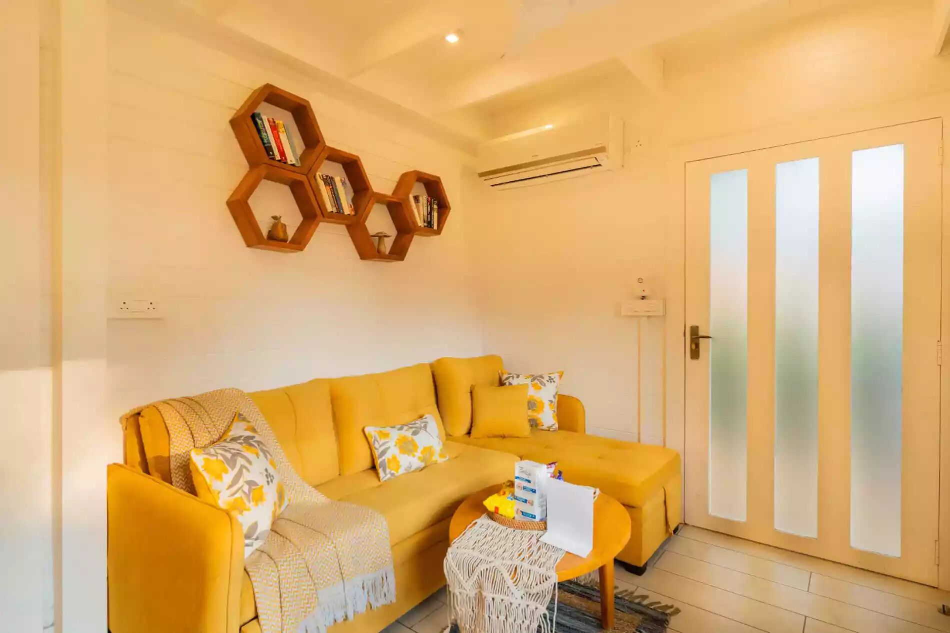 ELIVAAS House of Neptune 1BHK Cottage on the Beach Cottage 4